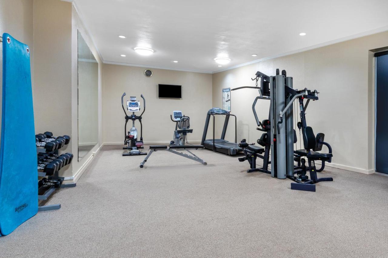 Days Inn & Suites By Wyndham Clovis Esterno foto