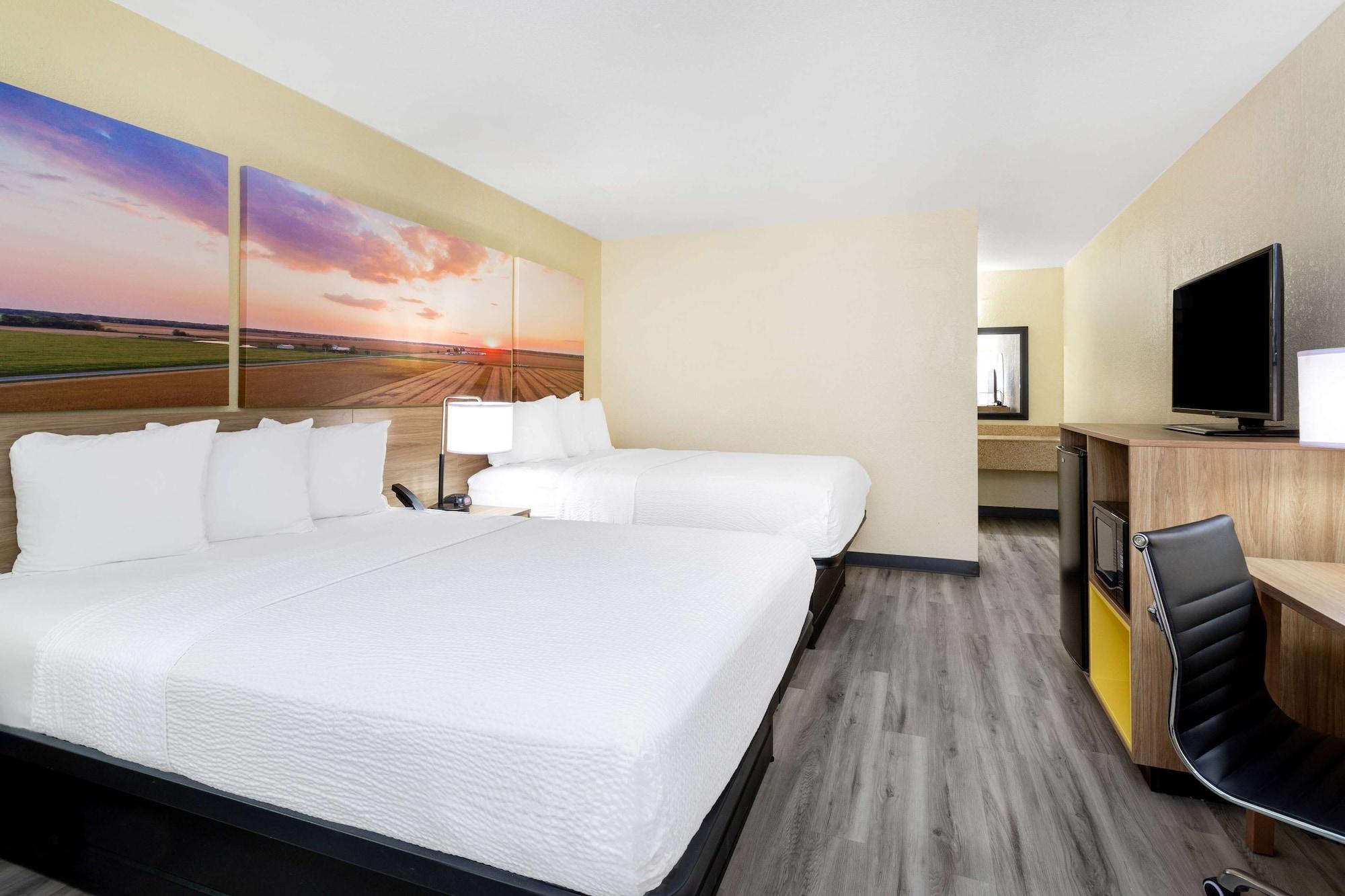 Days Inn & Suites By Wyndham Clovis Esterno foto