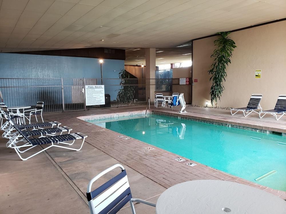Days Inn & Suites By Wyndham Clovis Esterno foto