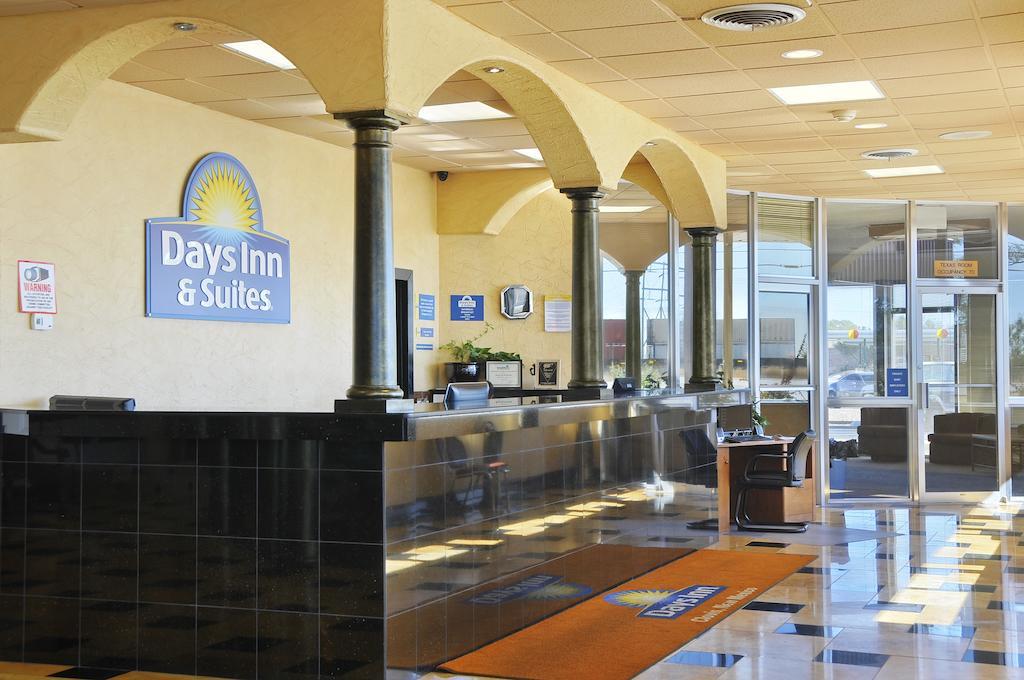 Days Inn & Suites By Wyndham Clovis Interno foto